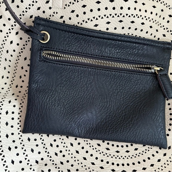 Street Level Beige Perforated Tote - Picture 8 of 9